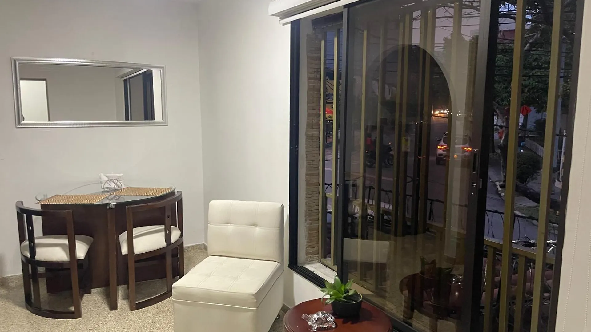 Apartamento En Laureles Con Excelente Ubicacion Medellín 0*,