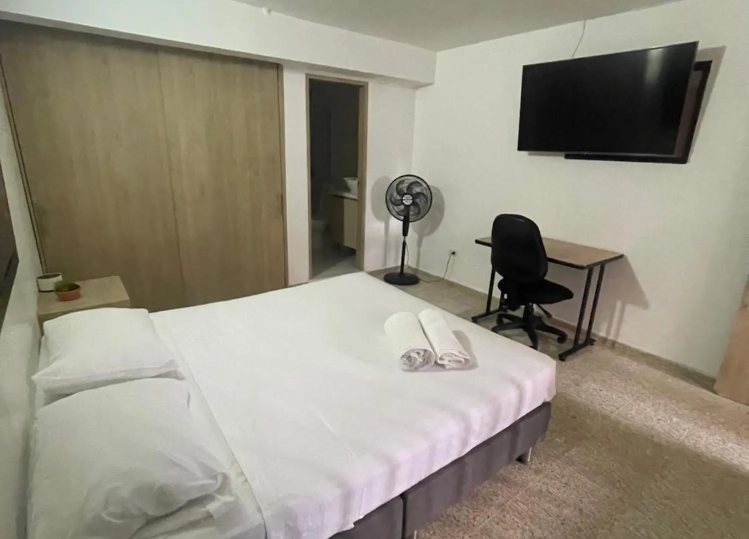 Apartamento En Laureles Con Excelente Ubicacion Medellín 0*,  Colombia